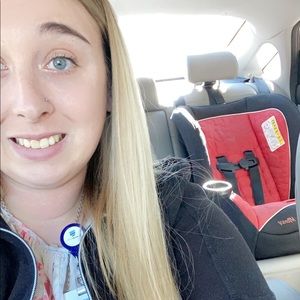 Meet your Posher, Stephanie